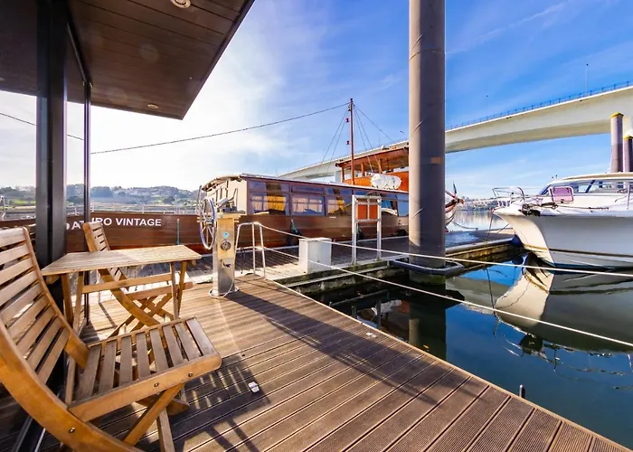 Oporto Douro Floating House