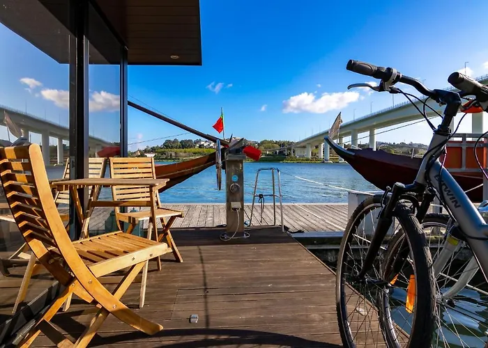 Oporto Douro Floating House